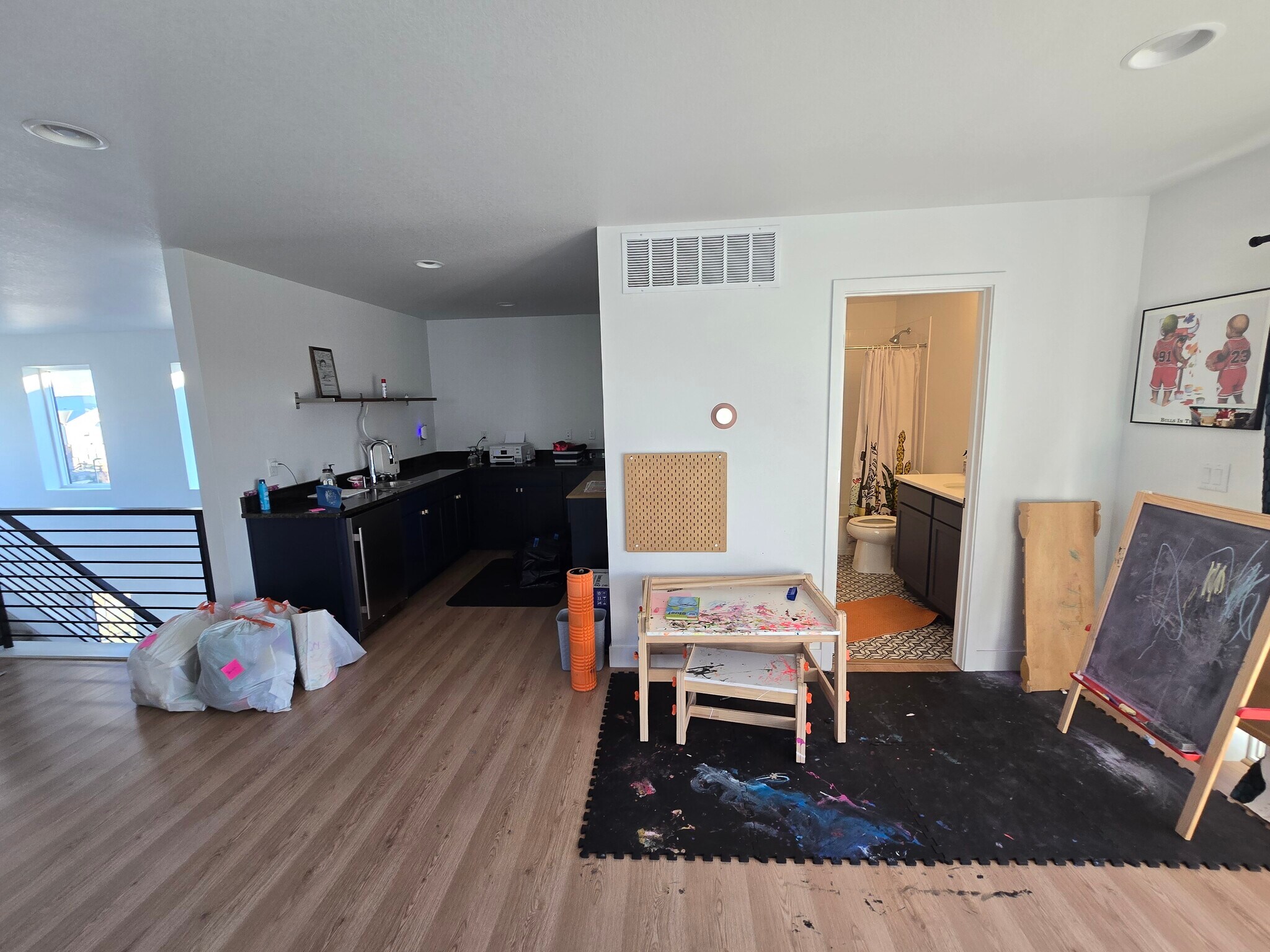 Building Photo - 6051 N Malta St