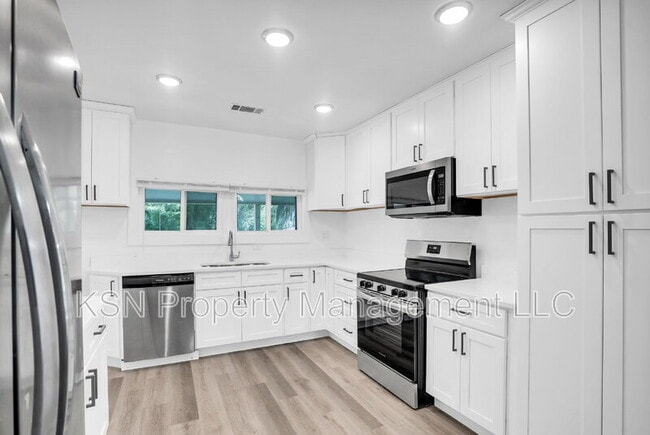 Building Photo - 130 Salt Creek Rd