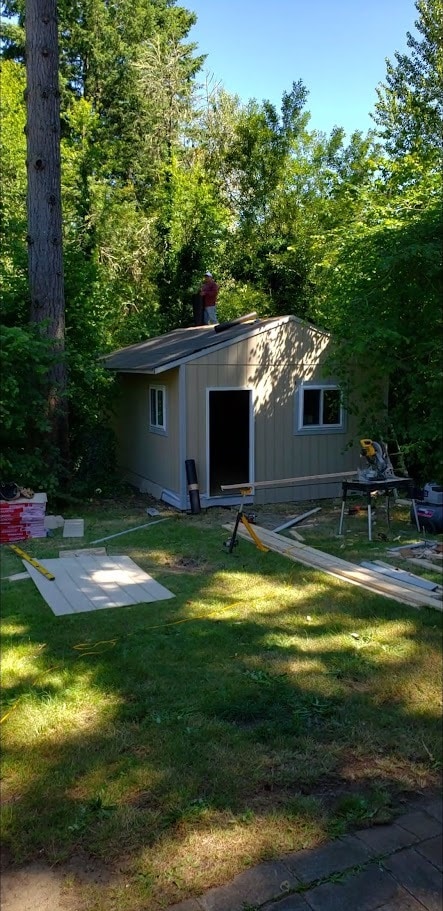 Building Photo - 4712 Bellwood Dr NE