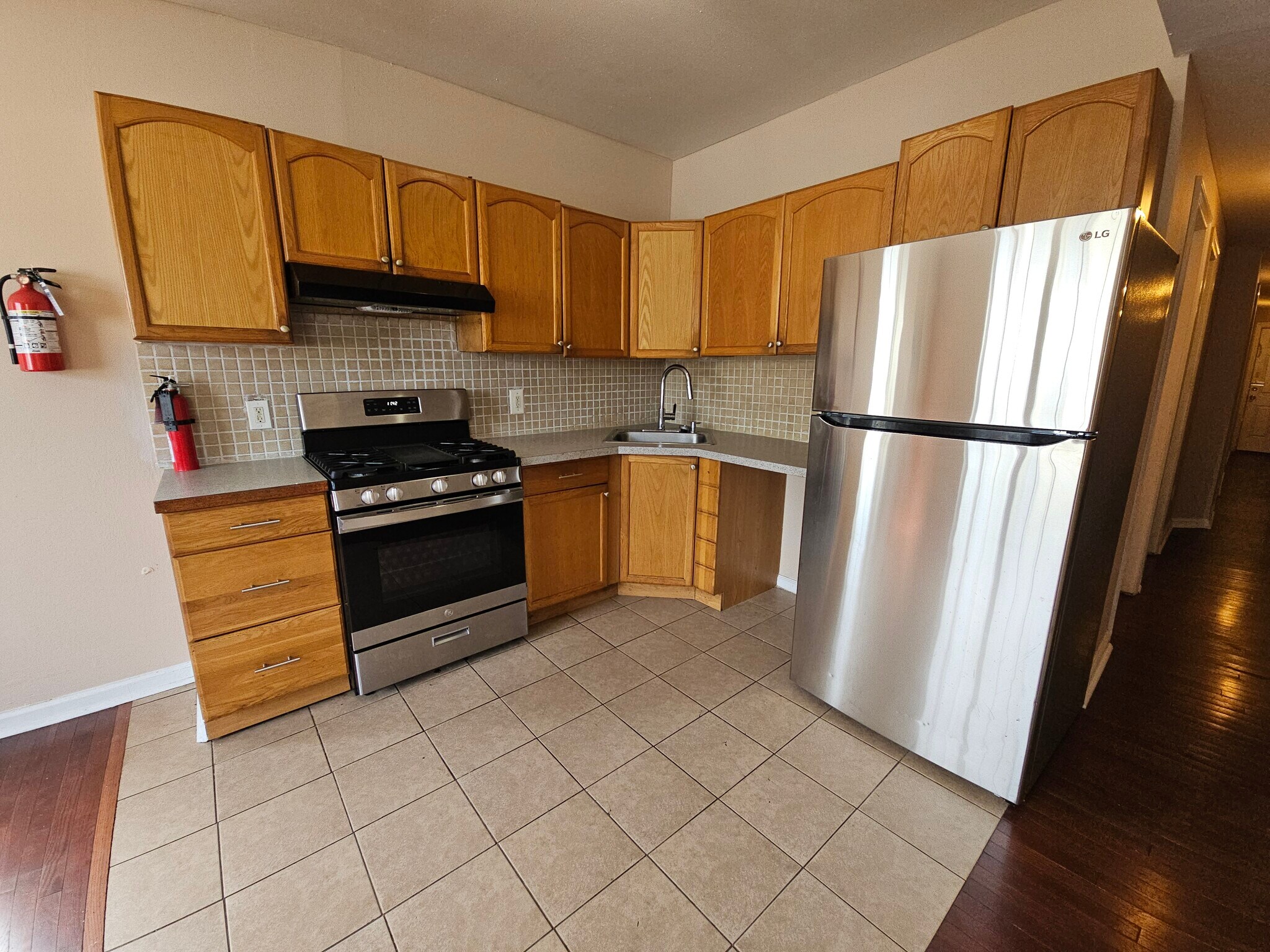 Building Photo - 522 N Indiana Ave