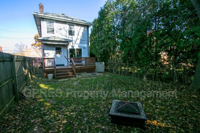 Building Photo - House for rent Swisshelm Park