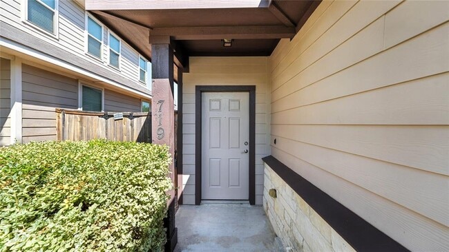 Building Photo - 719 Gristmill Dr