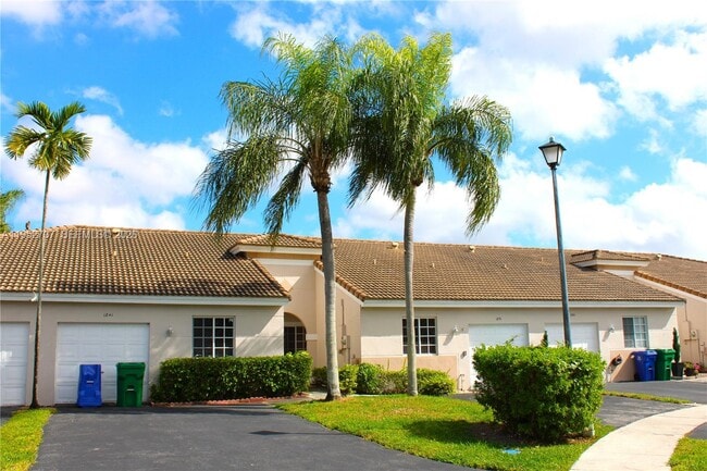 Building Photo - 1841 SW 116th Way