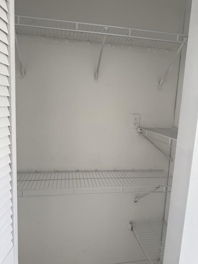 Building Photo - 24000 SW 207th Ave