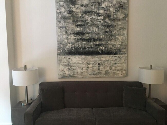 Building Photo - 1600 Broadway