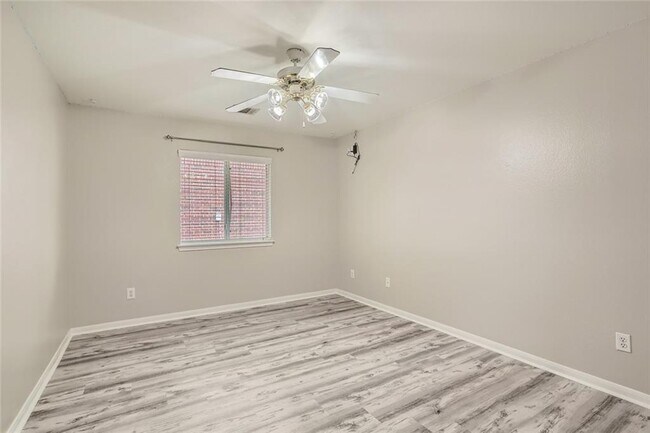 Building Photo - 2920 Cajuiles Dr