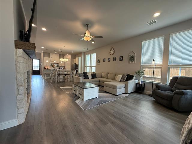 Building Photo - 3607 Clara Dr