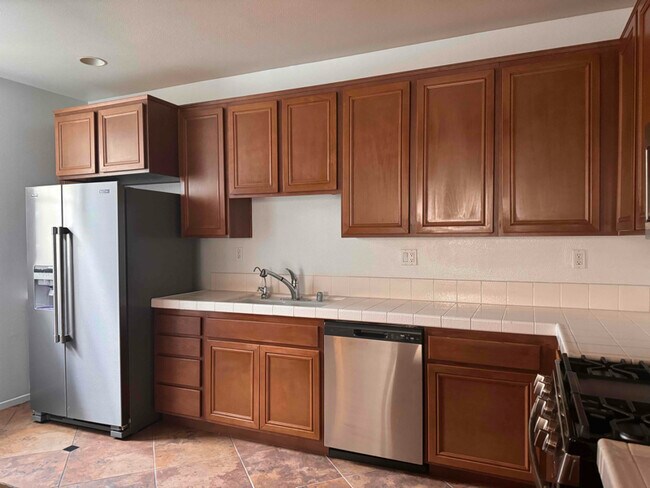 Building Photo - 16916 Hutchins Landing