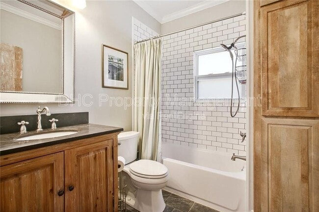 Building Photo - 939 Euclid Ave NE