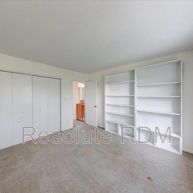 Building Photo - 12001 E 300 S