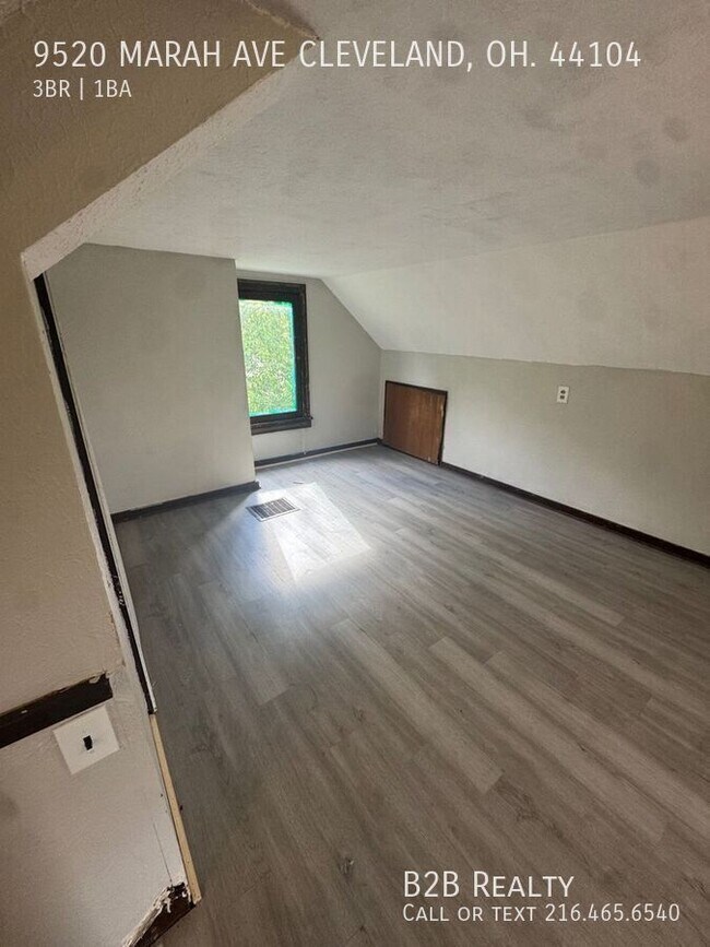 Building Photo - 9520 Marah Ave