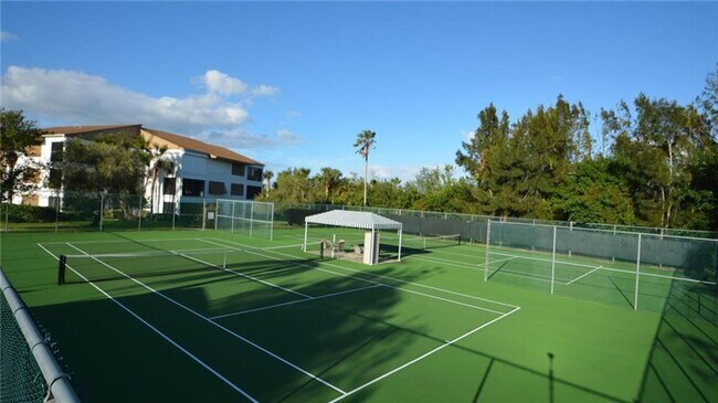 Building Photo - 2 BR Condo w/ Community Pool-  Monthly Rental available JAN 2026 - MAR 31, 2026