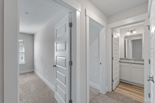 Building Photo - 9483 Nature Crk Cir