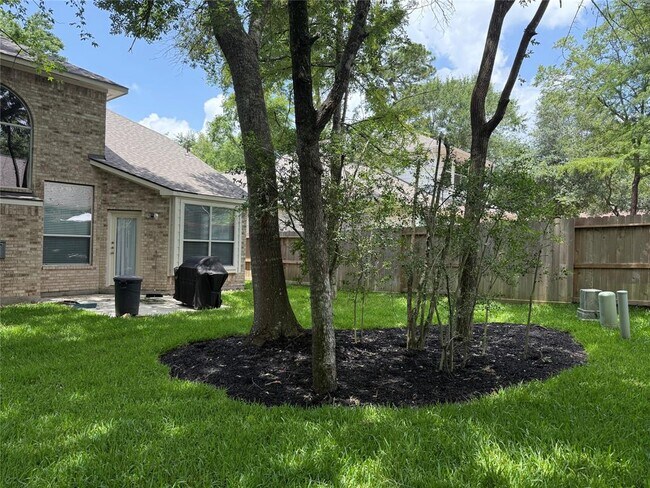 Building Photo - 7 Cairn Oaks Pl