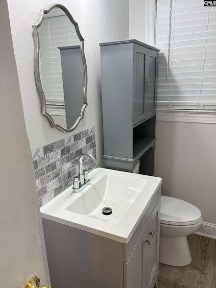 Building Photo - 617 Holland Cir