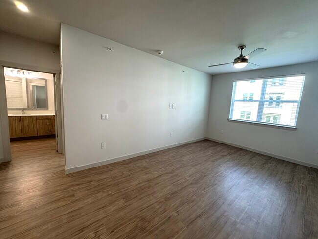 Building Photo - 6300 Co Rd 124
