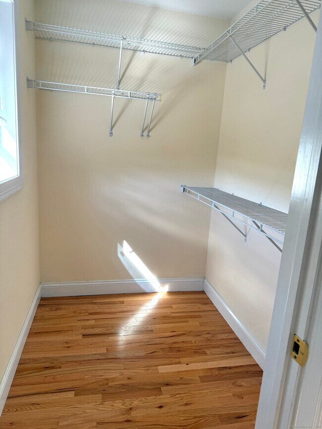Building Photo - 55 Stetson Pl