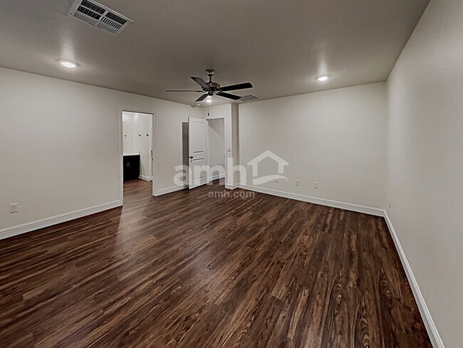 Building Photo - 711 Terrain Star Ave