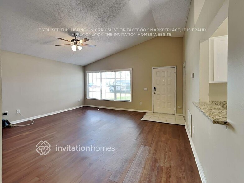 Building Photo - 2479 Sagemont Dr
