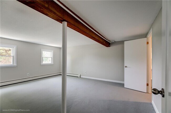 Building Photo - 501 Sandy Point Ave