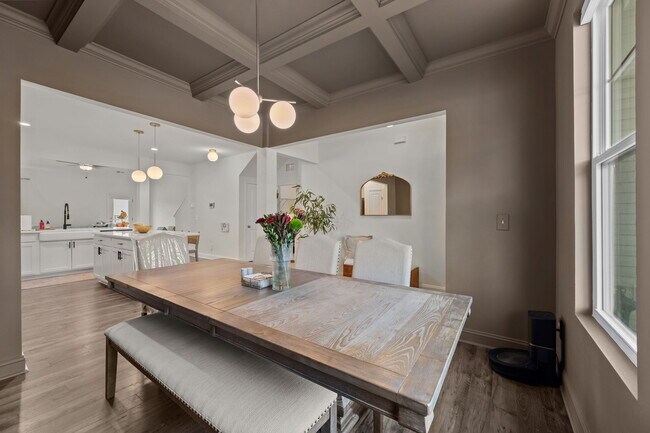 Building Photo - 301 Gander Ct