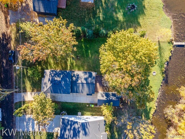 Building Photo - 2416 Shawood Dr