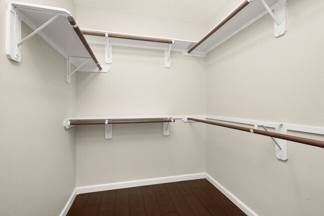 Building Photo - 18454 Sunrise Pines Dr