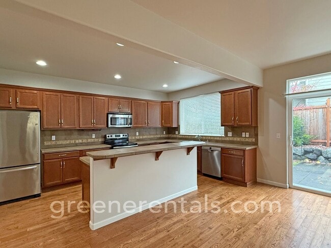 Building Photo - 4BR/2.5BA with Bonus Loft and Den in Lacey