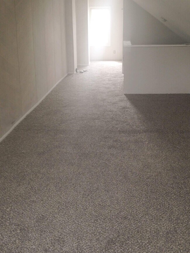 Building Photo - 1266 Clifton Prado