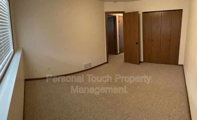Building Photo - 2580 5th St W