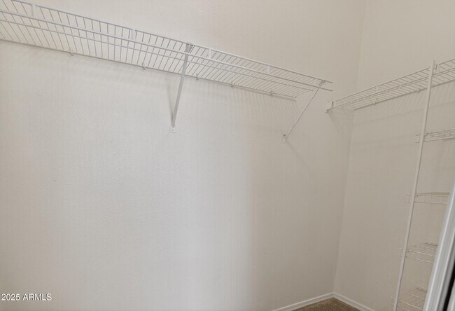 Building Photo - 5401 E Van Buren St