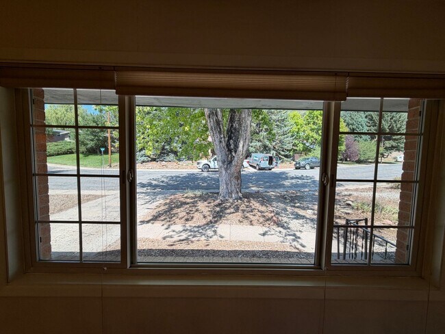 Building Photo - 2708 Delwood Ave