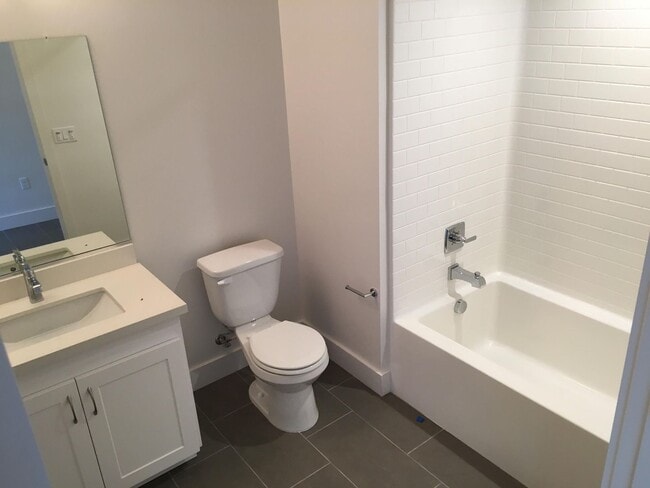 Building Photo - Beautiful 4 bedroom, 3.5 bathroom home in San Luis Obispo!