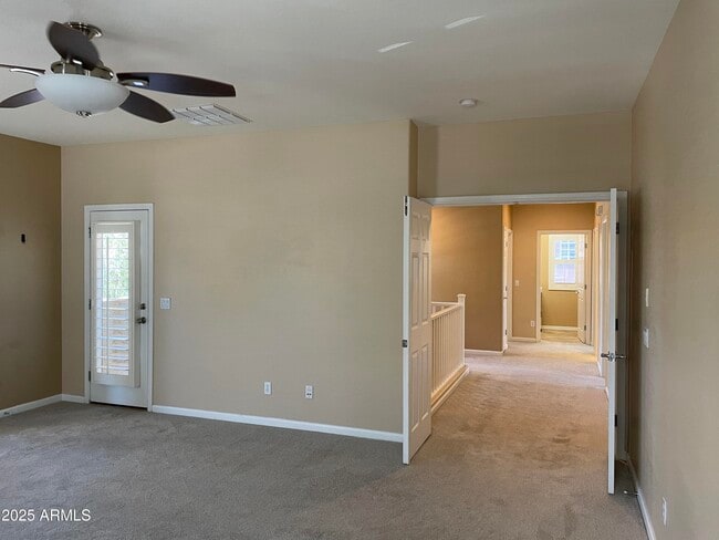 Building Photo - 16054 W Shangri La Rd