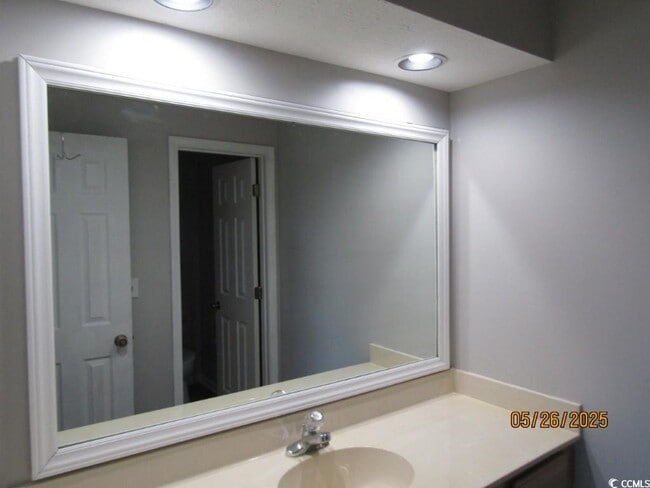 Building Photo - 4103 Pinehurst Cir