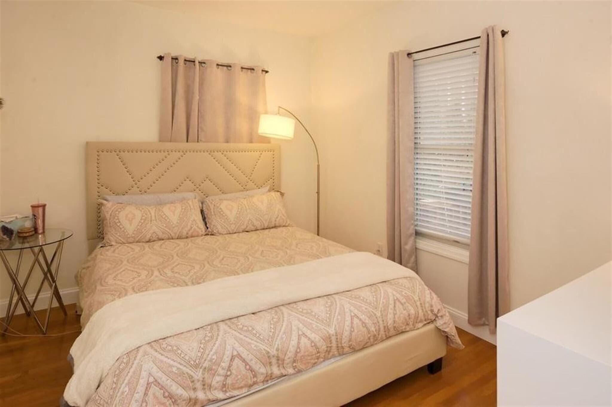 Building Photo - 56 Market St