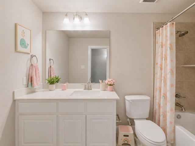 Building Photo - 3505 Orion Pl