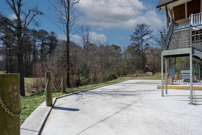 Building Photo - 3602 Jones Mill Rd