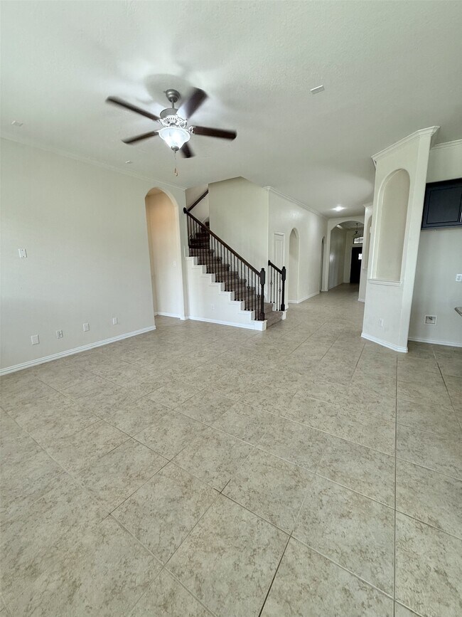 Building Photo - 2704 Camden Hills Ln