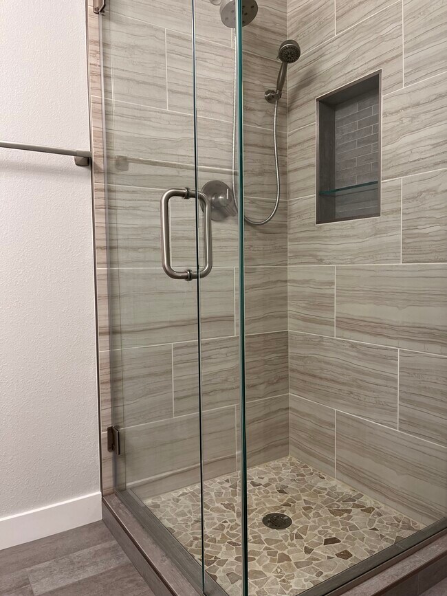 Building Photo - 2979 Shady Holw E