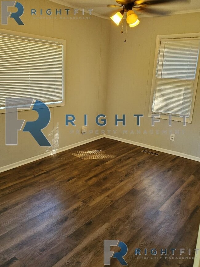 Building Photo - Welcome Home!