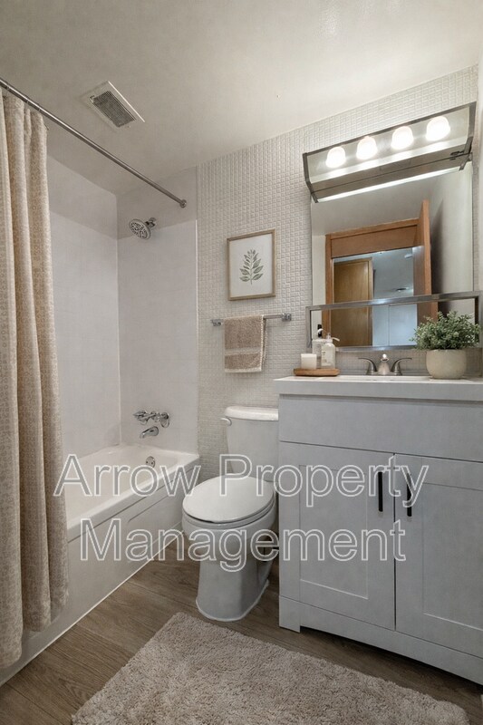 Building Photo - 2501 N Street-204