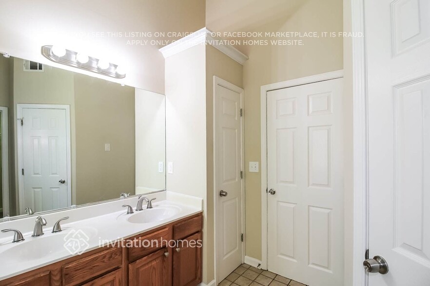 Building Photo - 160 Adams Lake Ct