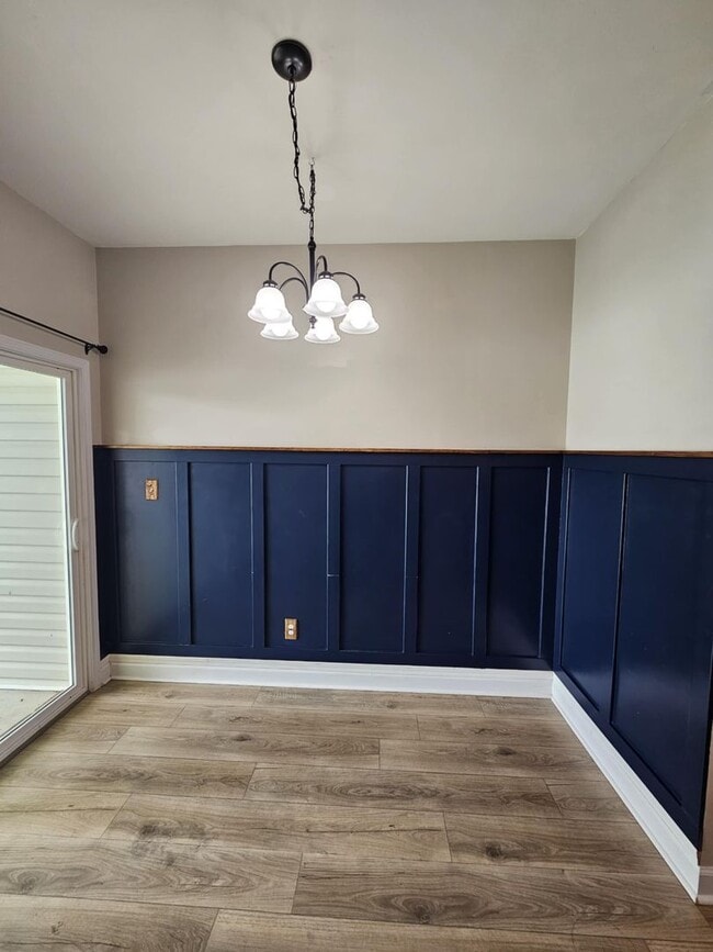 Building Photo - Pet Friendly Townhome In Sneads Ferry!