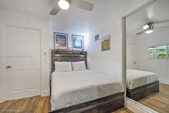 Building Photo - 212 SW 1st Ave