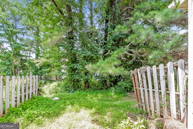 Building Photo - 5963 Sherwood Trace