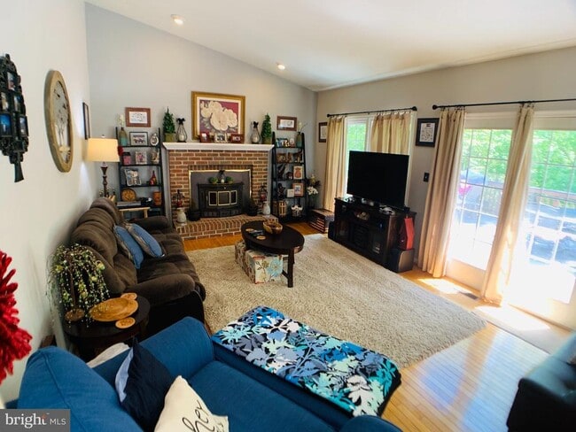 Building Photo - 8604 Oak Chase Cir