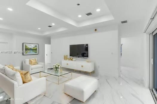 Building Photo - 4127 NE 30th St