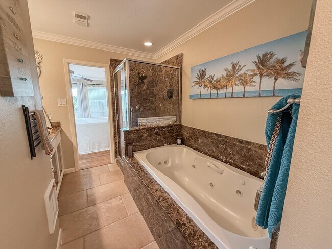 Building Photo - 4749 E NASA Pkwy