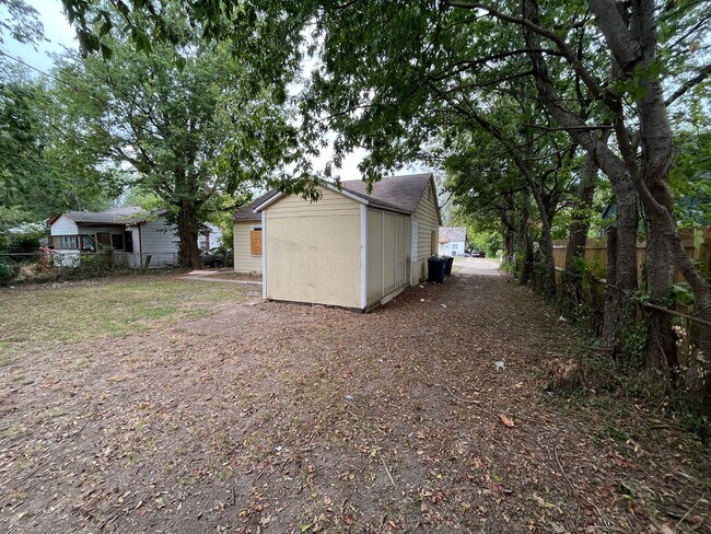 Building Photo - Charming 3 Bed, 1 Bath Home in Tulsa, OK S...